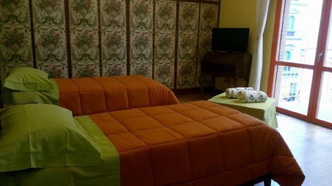 Benvenuti A Casa Incerpi Lägenhet Montecatini Terme Exteriör bild