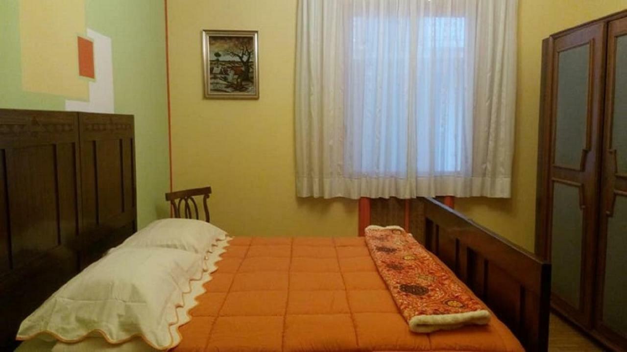 Benvenuti A Casa Incerpi Lägenhet Montecatini Terme Exteriör bild